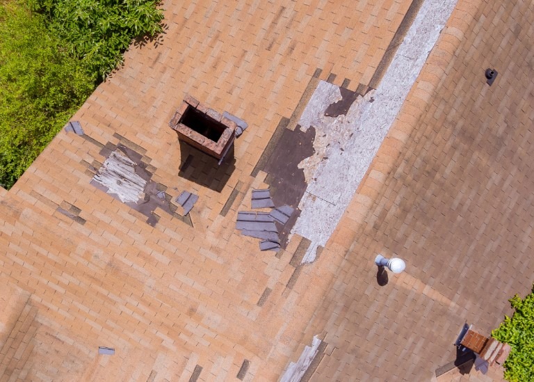 How to Decide Between Repairing or Replacing Your Roof